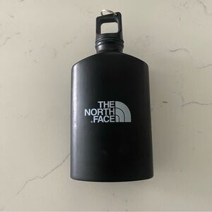 The North Face Metal Hiking Flask Black 22 fl.oz Unisex